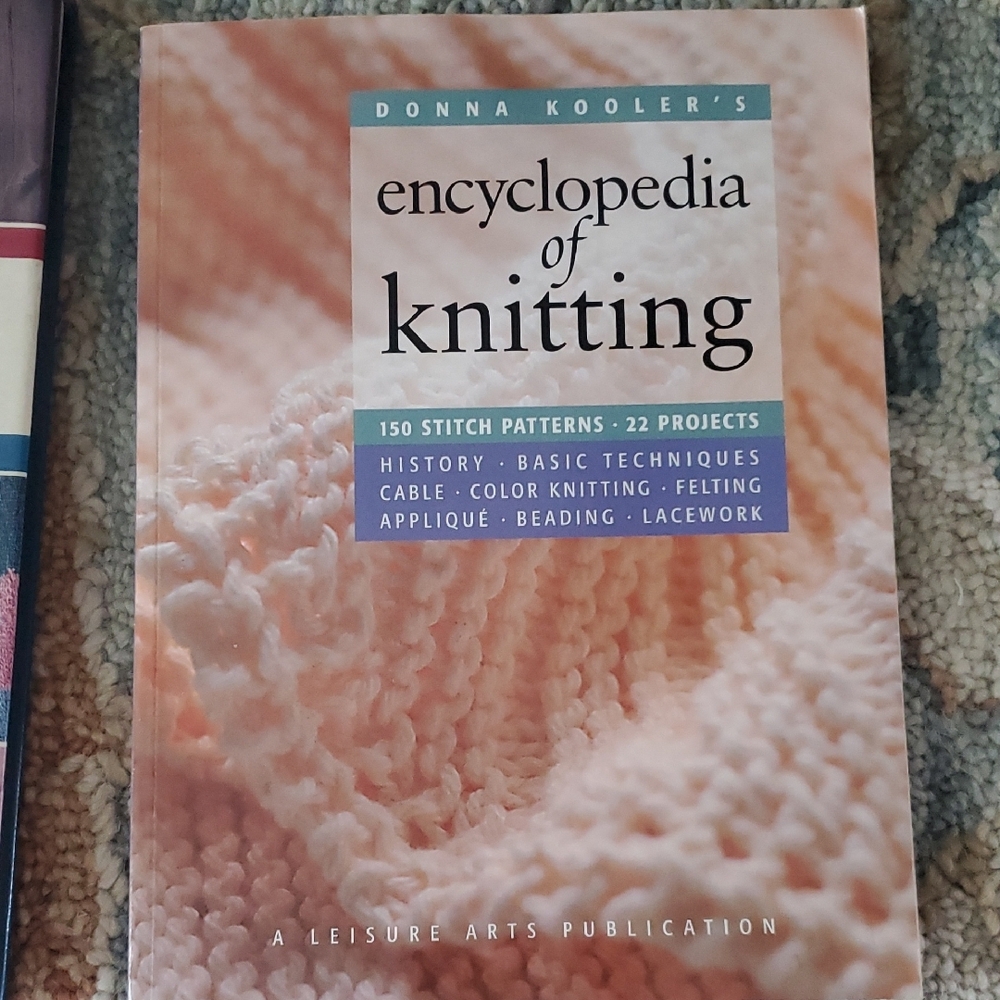 Knitting Hobby Crafting Book Collection - Picture 5 of 8